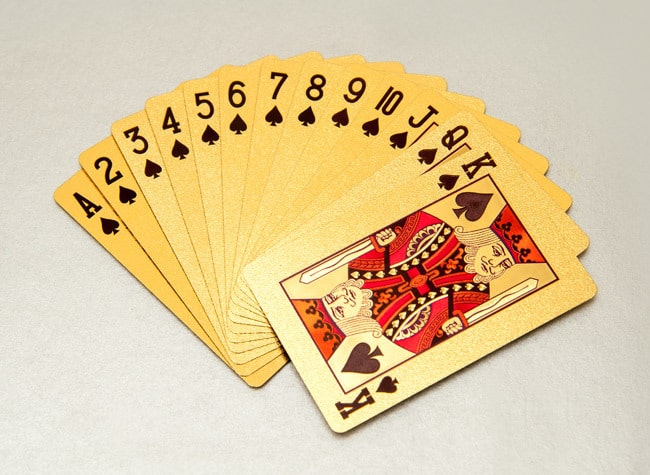 Ba cay la tro ca cuoc nhu the nao? Cach choi cua no ra sao?