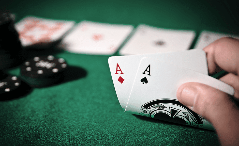 Phổ biến cách chơi chung của tựa game Poker?