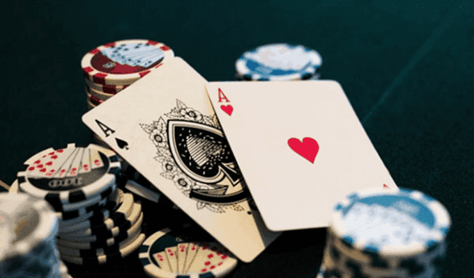 Cach danh gia bai tay khong phai doi trong Poker