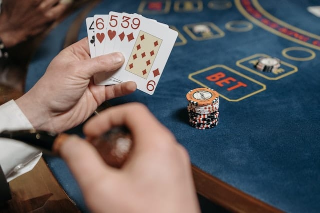 Bí quyết cá cược hay cho bạn nhiều cơ hội thắng trong Baccarat hơn để dễ kiếm tiền
