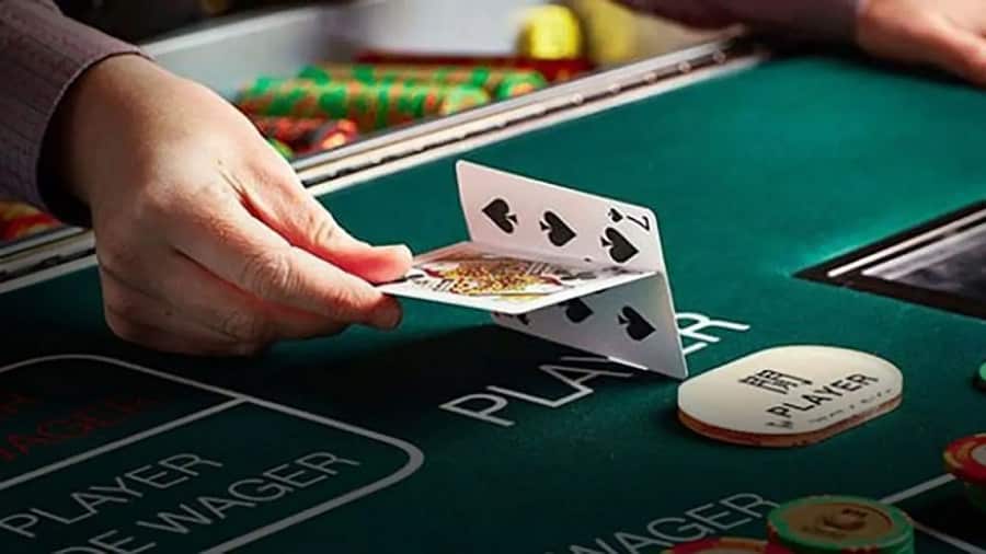 Tổng hợp những mẹo chơi Baccarat cần thiết trong việc kiếm tiền