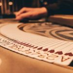 Những điều cơ bản mà bạn cần phải chú ý về luật chơi Poker Texas Hold’em